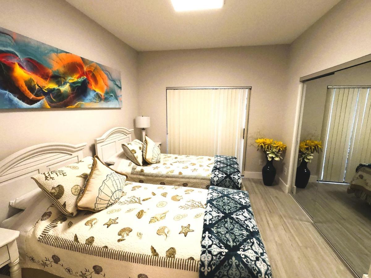 Naples Dream At Wtc With Heated Pool Spa Sauna 7 Bicycles And 3 Mls To Beach Zewnętrze zdjęcie